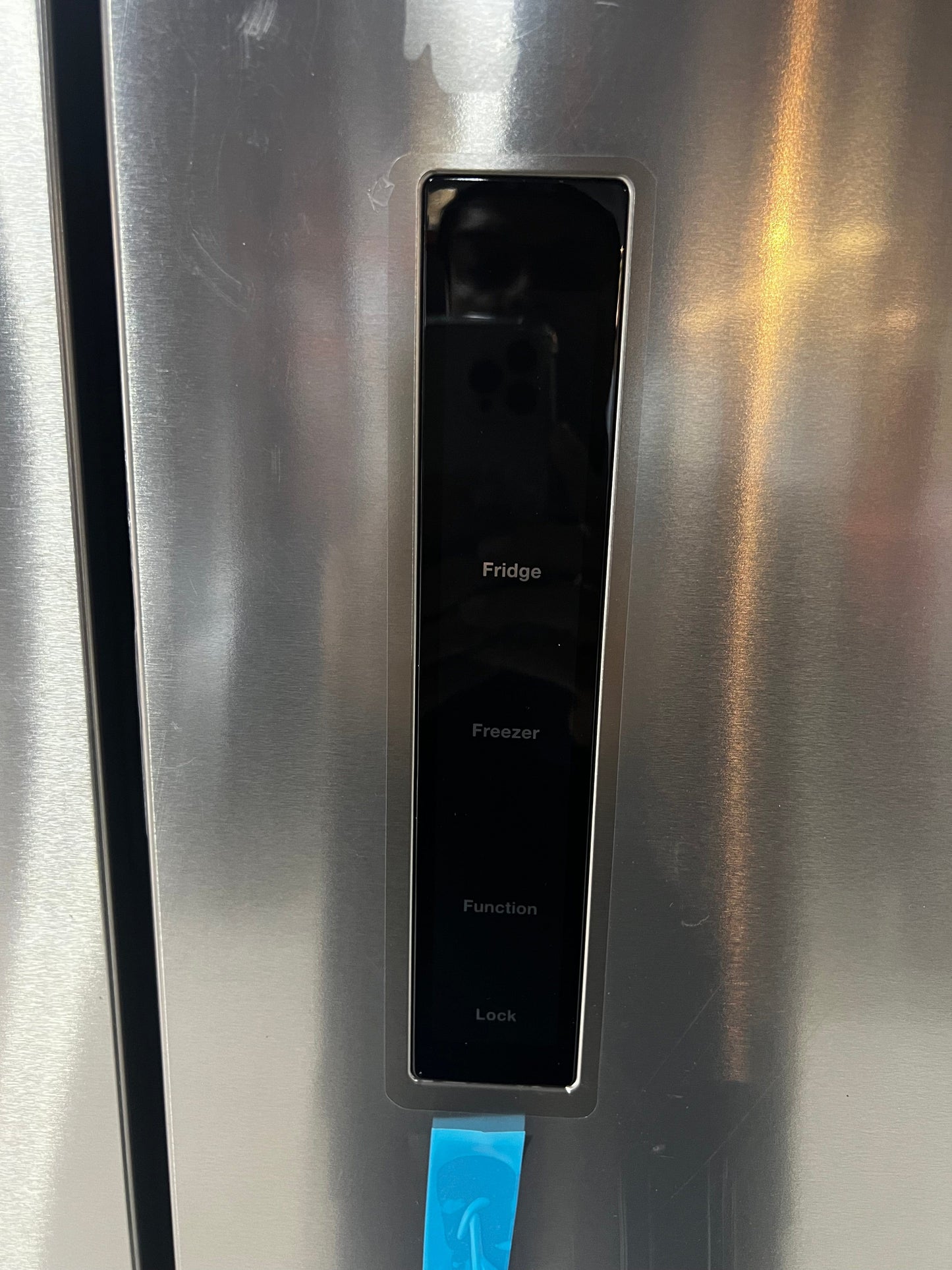 Hamilton Beach, 17.9 Cu. Ft. French Door Refrigerator, Electronic Digital Temperature, Platinum HZ4051
