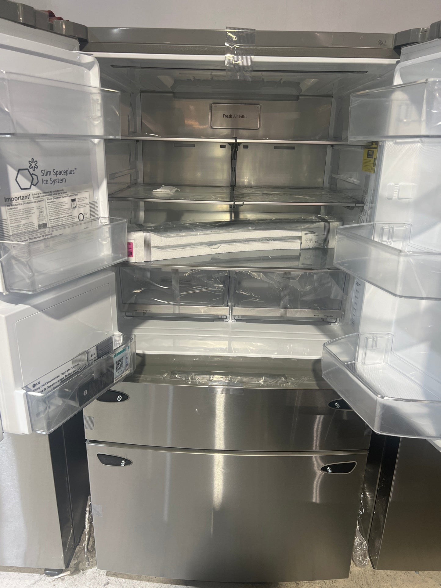 LG 36 in. 30 cu ft. Stainless Steel Print-Proof, Smart French Door Refrigerator with Craft Ice and Full-Convert Drawer LRMXS3006S