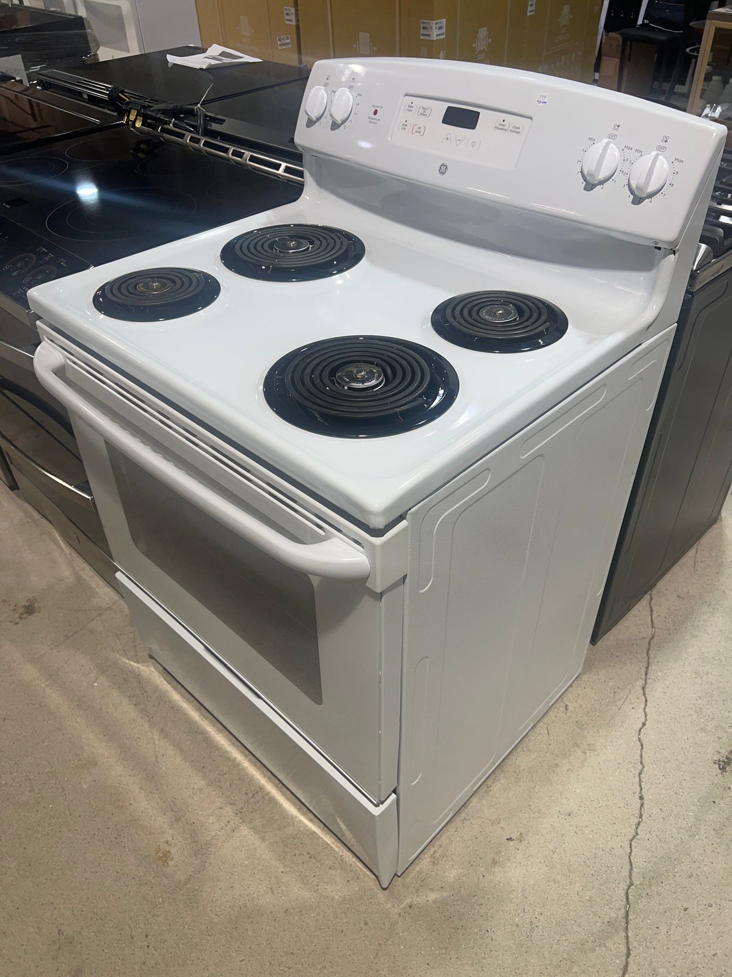 GE COIL STOVE REFURBISHED JCBS280DM3WW