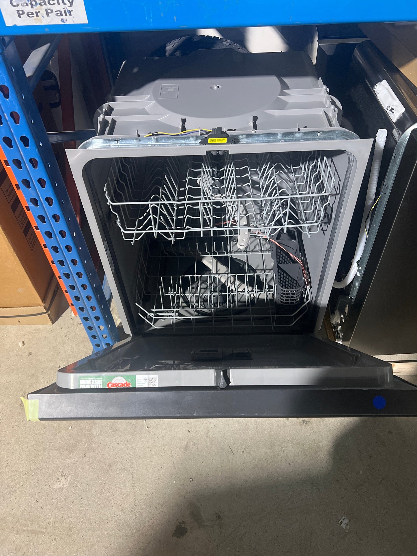 GE GDF510PSRSS / GDF511PGR5WW Dishwasher, 24" Exterior Width, 59 dB Decibel Level, 4 Wash Cycles, 2 Loading Racks, Stainless Steel colour