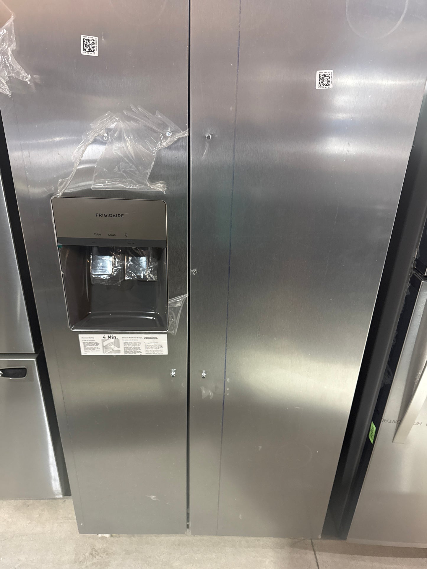 Frigidaire FRSS2323AS Side by Side Refrigerator, 33 inch Width, 22.2 cu. ft. Capacity, Stainless Steel colour