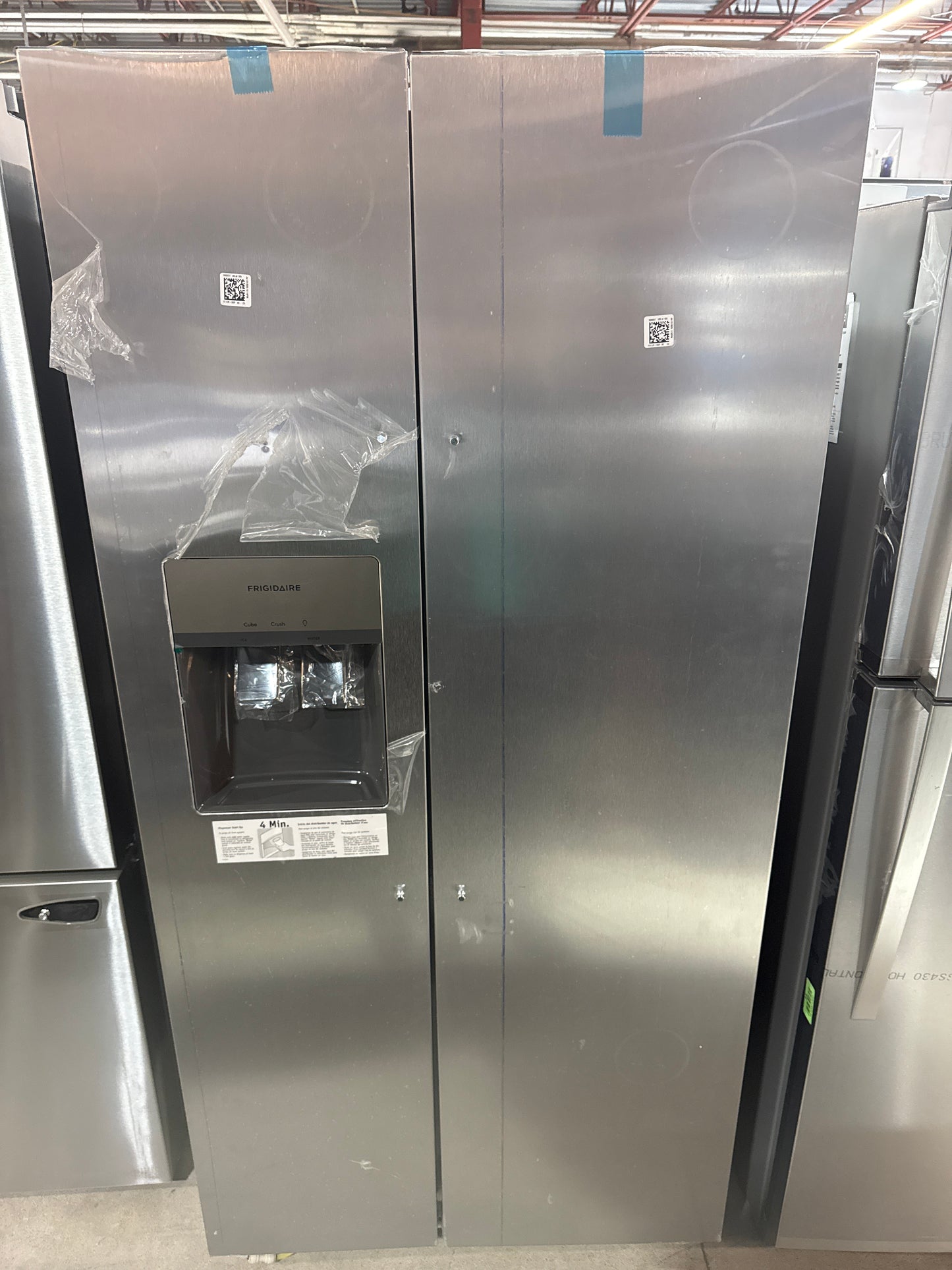 Frigidaire FRSS2323AS Side by Side Refrigerator, 33 inch Width, 22.2 cu. ft. Capacity, Stainless Steel colour