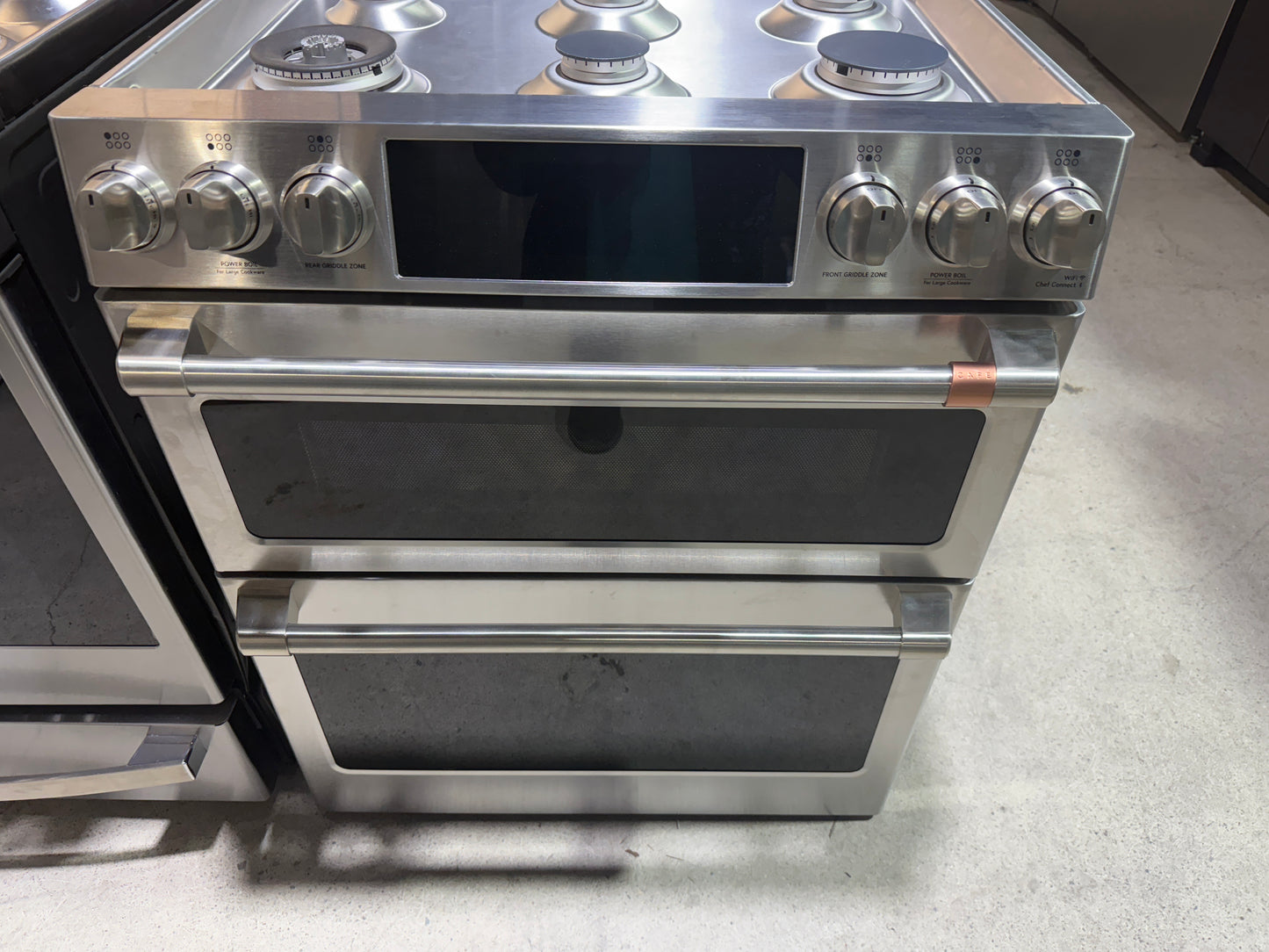 Cafe CC2S950P2MS1 Range, 30" Exterior