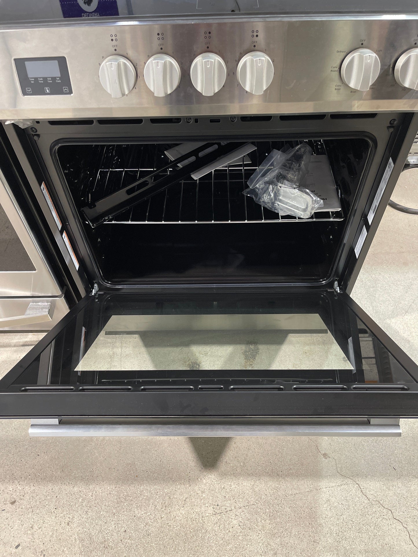 Hamilton Beach 30 in. 5.0 cu ft. Induction Stainless Steel Range with Convection and Air Fry Item 1845425 Model HBRI345