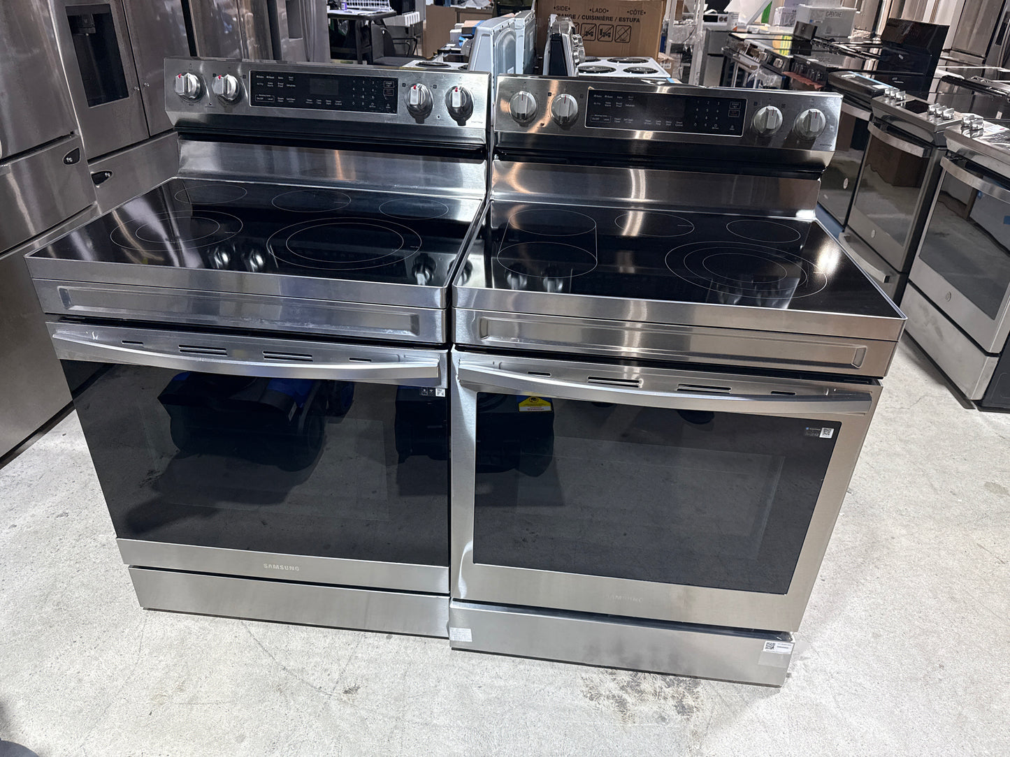 Samsung NE63A6711SS - NE63A6711SS/AC Range, 30" Exterior Width, Electric Range, Glass Burners (Electric), Convection, 5 Burners, 6.3 cu. ft. Capacity, Air Fry, 1 Ovens, Wifi Enabled, 3000W, Stainless Steel Air Fry Tray Included, True European Convection