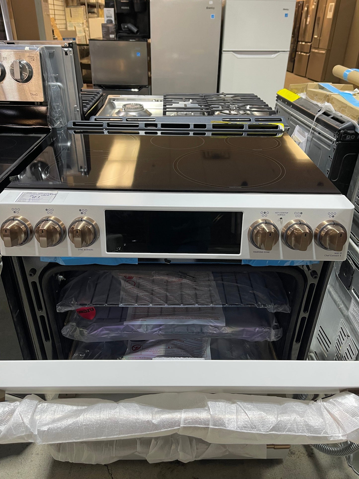Cafe is Range, 30 inch, Induction, Convection, 5 Burners, 5.7 cu. ft. Capacity, Warming Drawer, Air Fry, 1 Ovens, Matte White