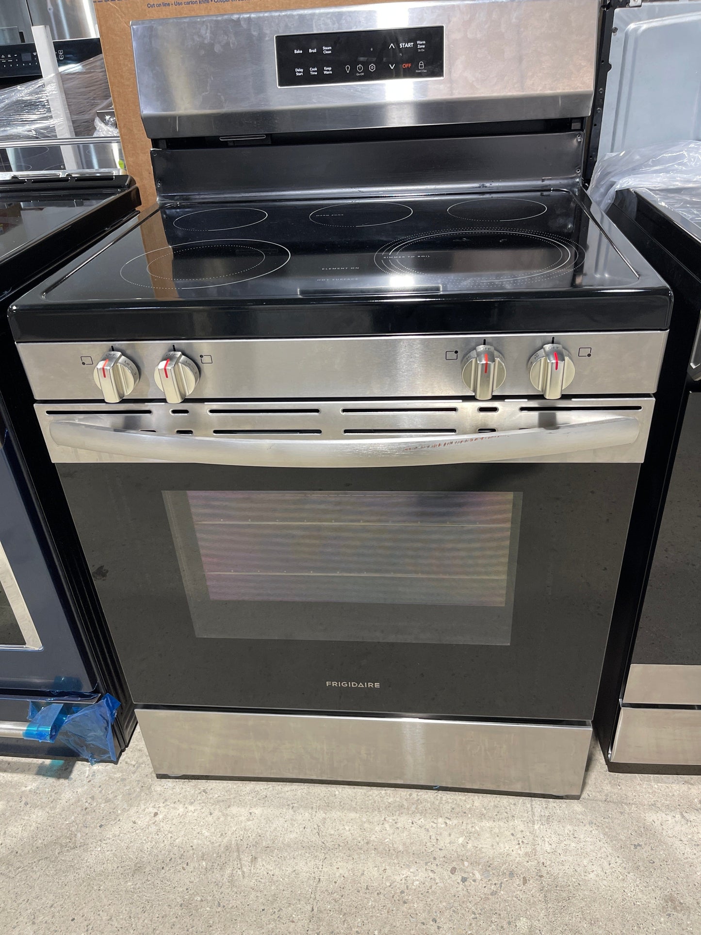 Frigidaire Gallery GCRI305CAF Range, 30"