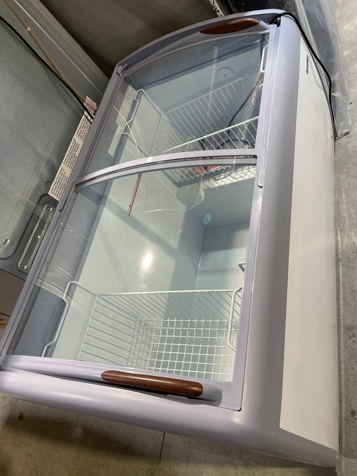 Frigidaire 9 cu.ft. (260 L) Ice Cream Freezer with Glass Top EFRF930