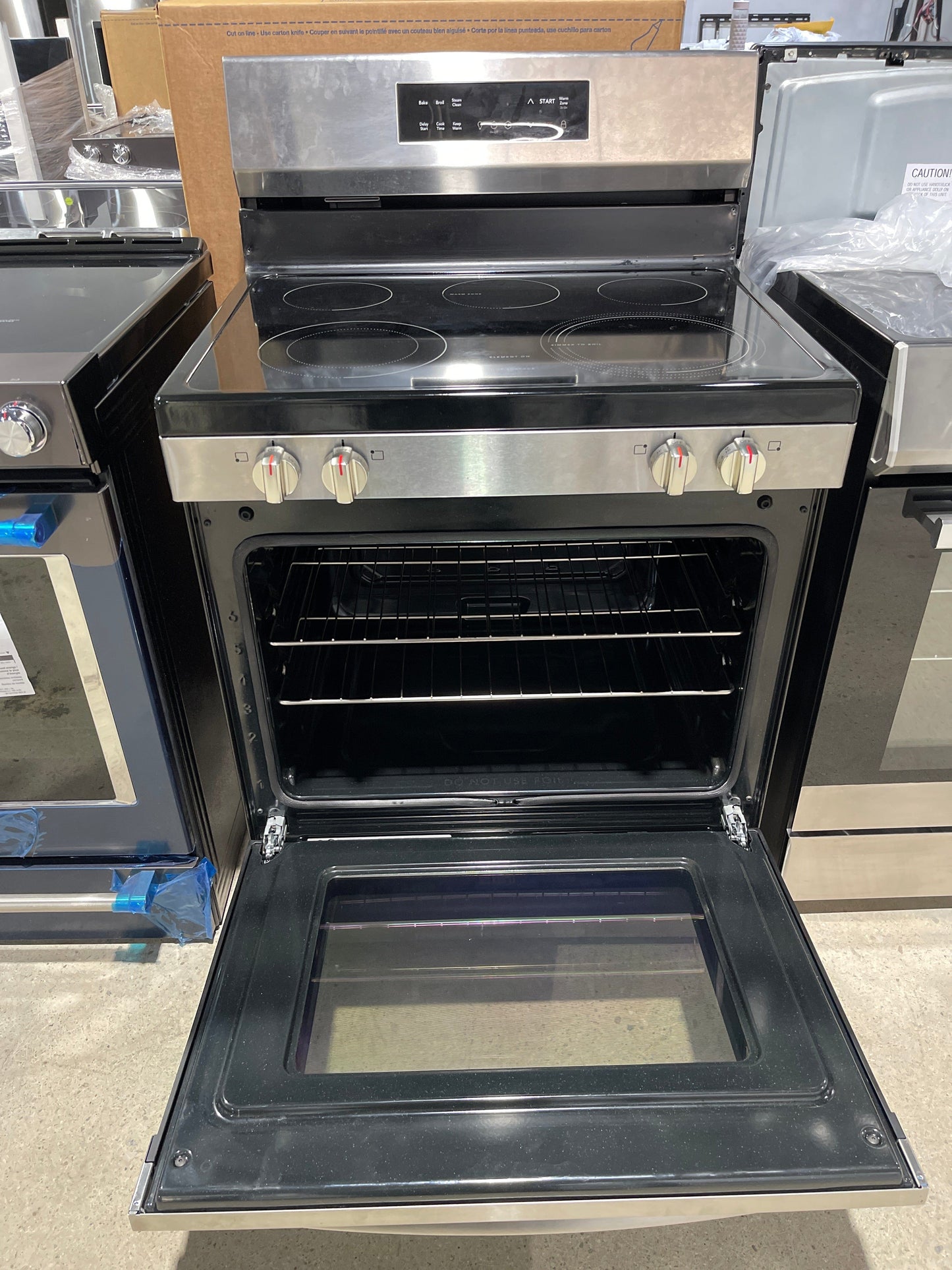 Frigidaire Gallery GCRI305CAF Range, 30"