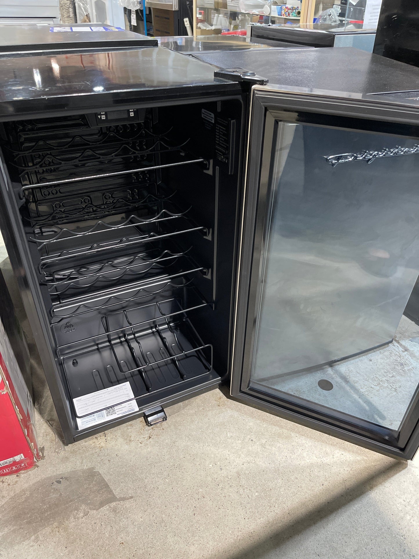 GE GWS04HAESS Under Counter Wine Refrigeration, 18 7/8" Width, 30 Wine Bottle Capacity, Stainless Steel colour