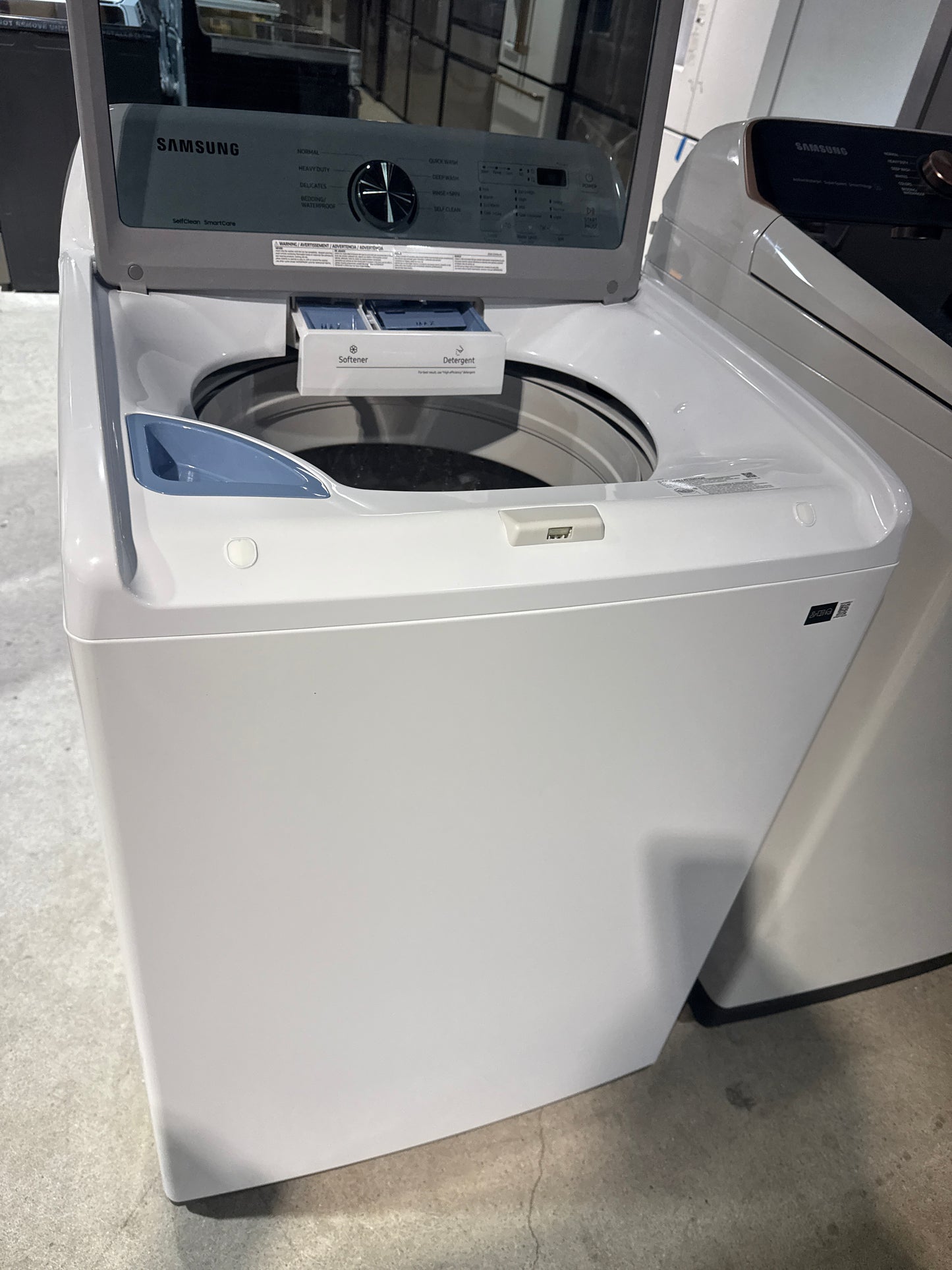 5.2 cu. ft. Top Load Washer with Impeller and Vibration Reduction (WA45T3200AW)
