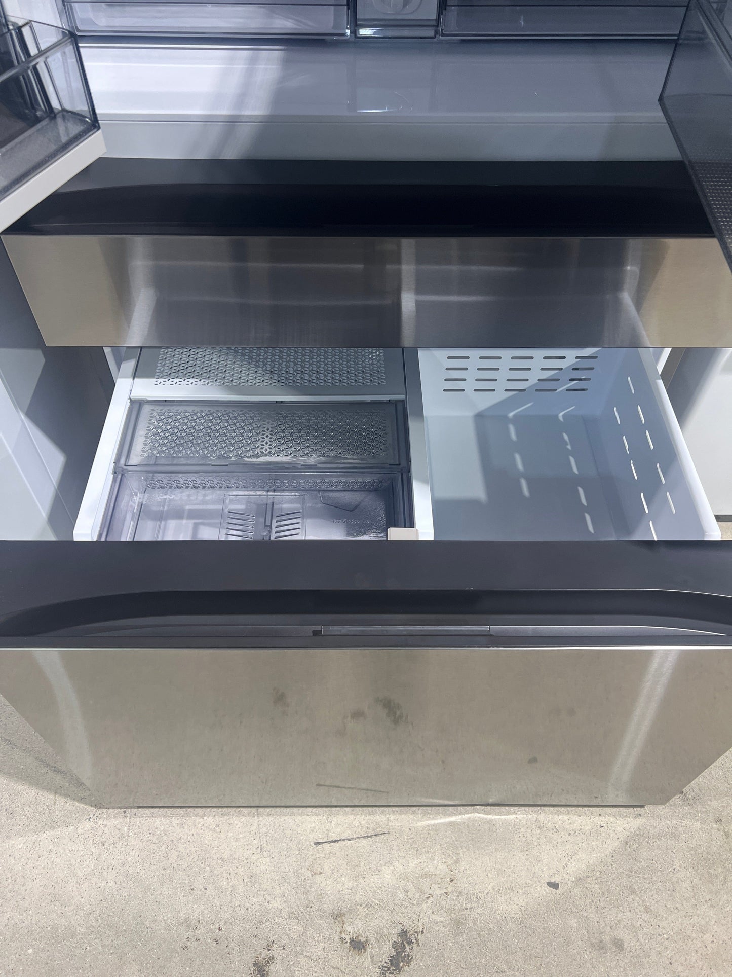 Samsung Bespoke RF90F23BECRAA Counter Depth, 36 inch Width, ENERGY STAR Certified, 23 cu. ft. Capacity, Counter Depth, Custom Panel Ready, Water Dispenser (Interior), Ice Dispenser (Freezer Located) Open Box 1 Year Warranty