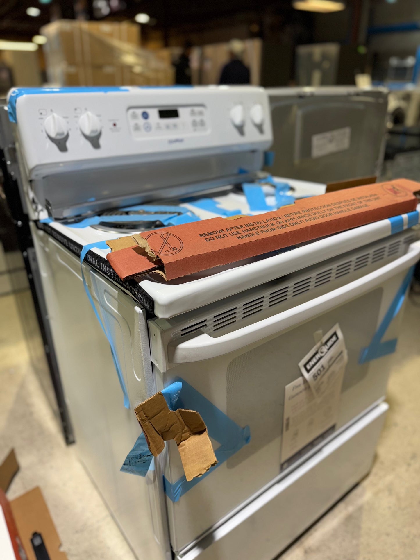 Moffat 30" Free Standing Self Clean Electric Range - MCB757DMWW