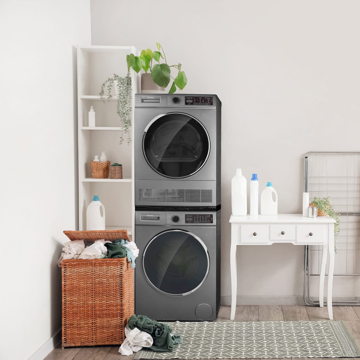 DANBY FRONT LOAD WASHER (DWM022D1DSDB-RF), 24”