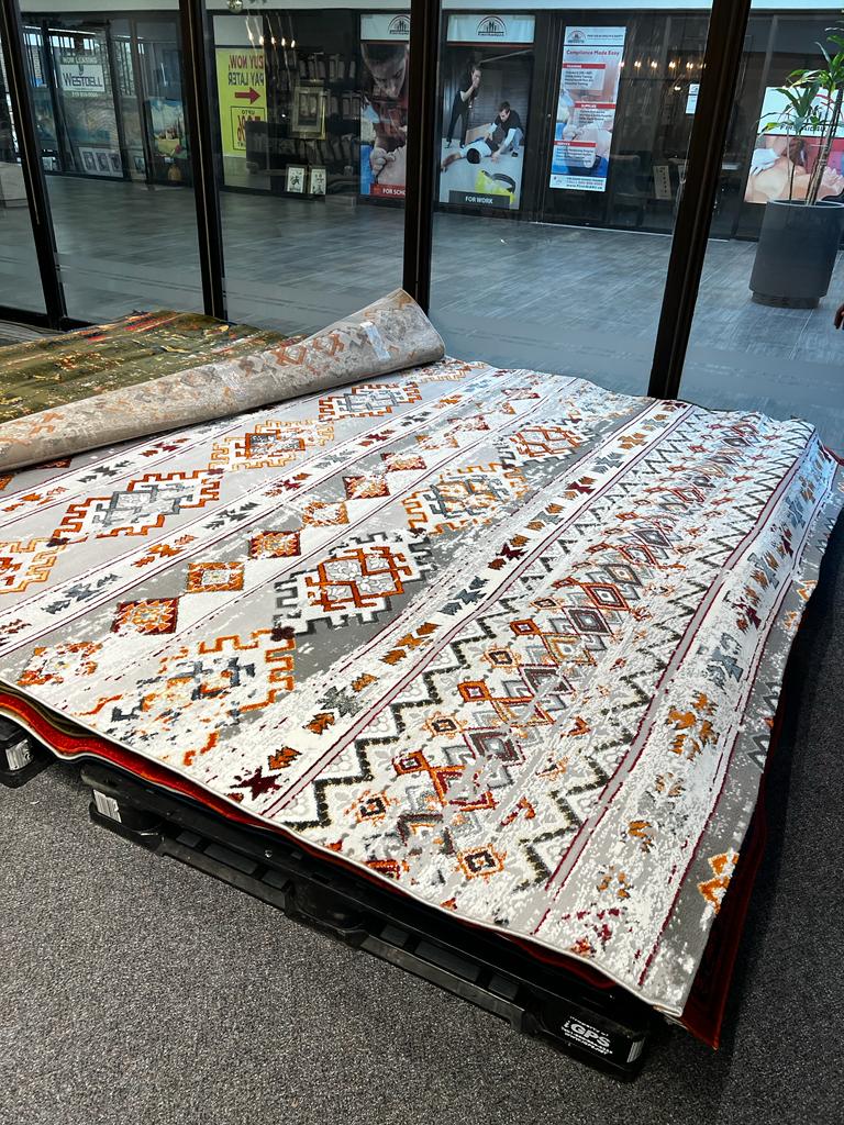 RUG 10 X 13 ft SIZE PERSIAN