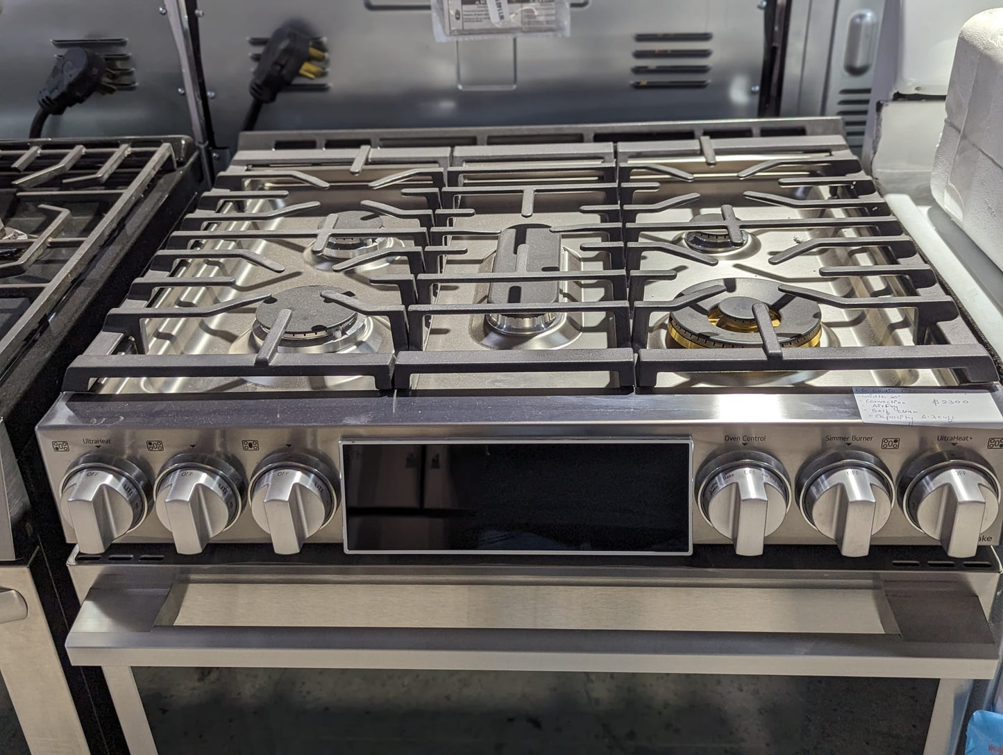 LG Studio LSGS6338F Range, 30" Gas Range, Self Clean, Convection, 4 Burners, 6.3 cu. ft. Air Fry, 1 Ovens, Wifi Enabled, 22k BTU Telescopic Gliding Extension Rack, InstaView, Air Sous Vide,True European Convection