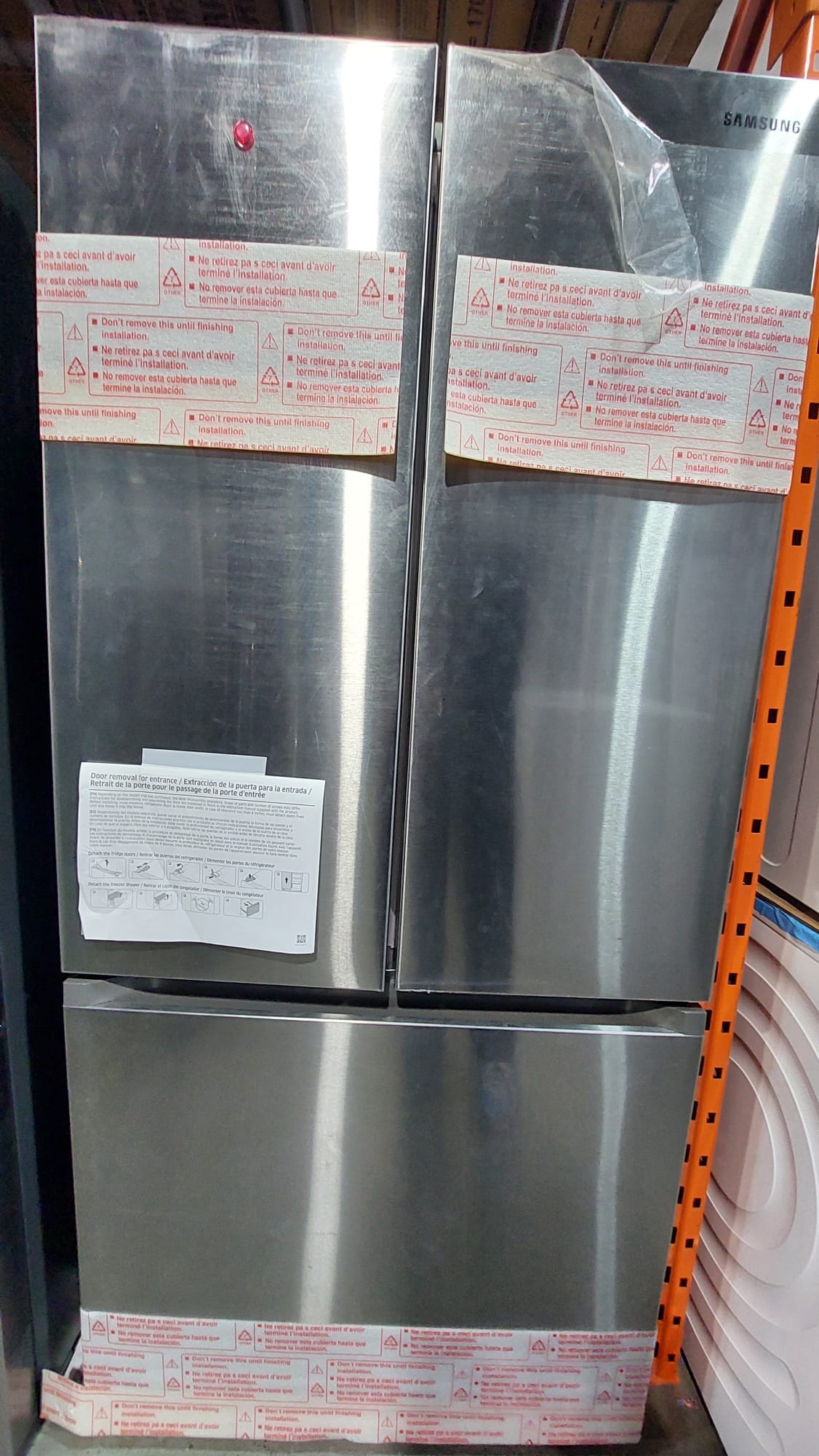 Samsung RF25C5551SR - RF25C5551SR/AA French Door Refrigerator, 33" Width, ENERGY STAR Certified, 24.5 cu. ft. Capacity, Stainless Steel colour Internal Beverage Center, Dual Ice Maker, AutoFill Water Pitcher