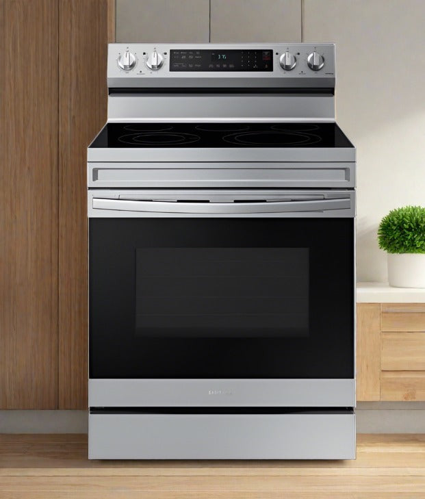 Samsung 30" 6.3 Cu. Ft. Fan Convection Electric Air Fry Range (NE63A6511SS) – Stainless Steel