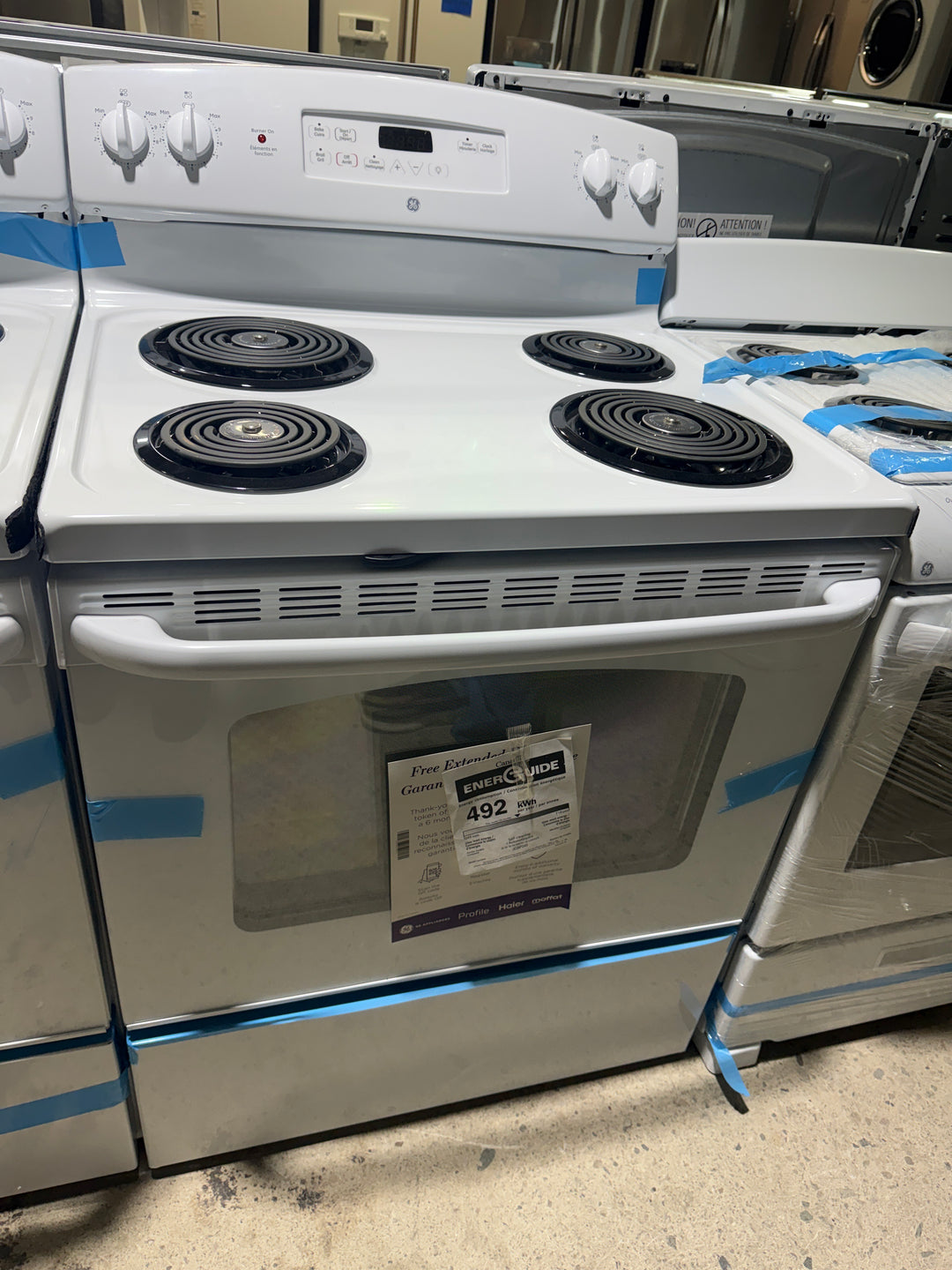 30" Exterior Width, Electric Range - JCBP240DM3ww