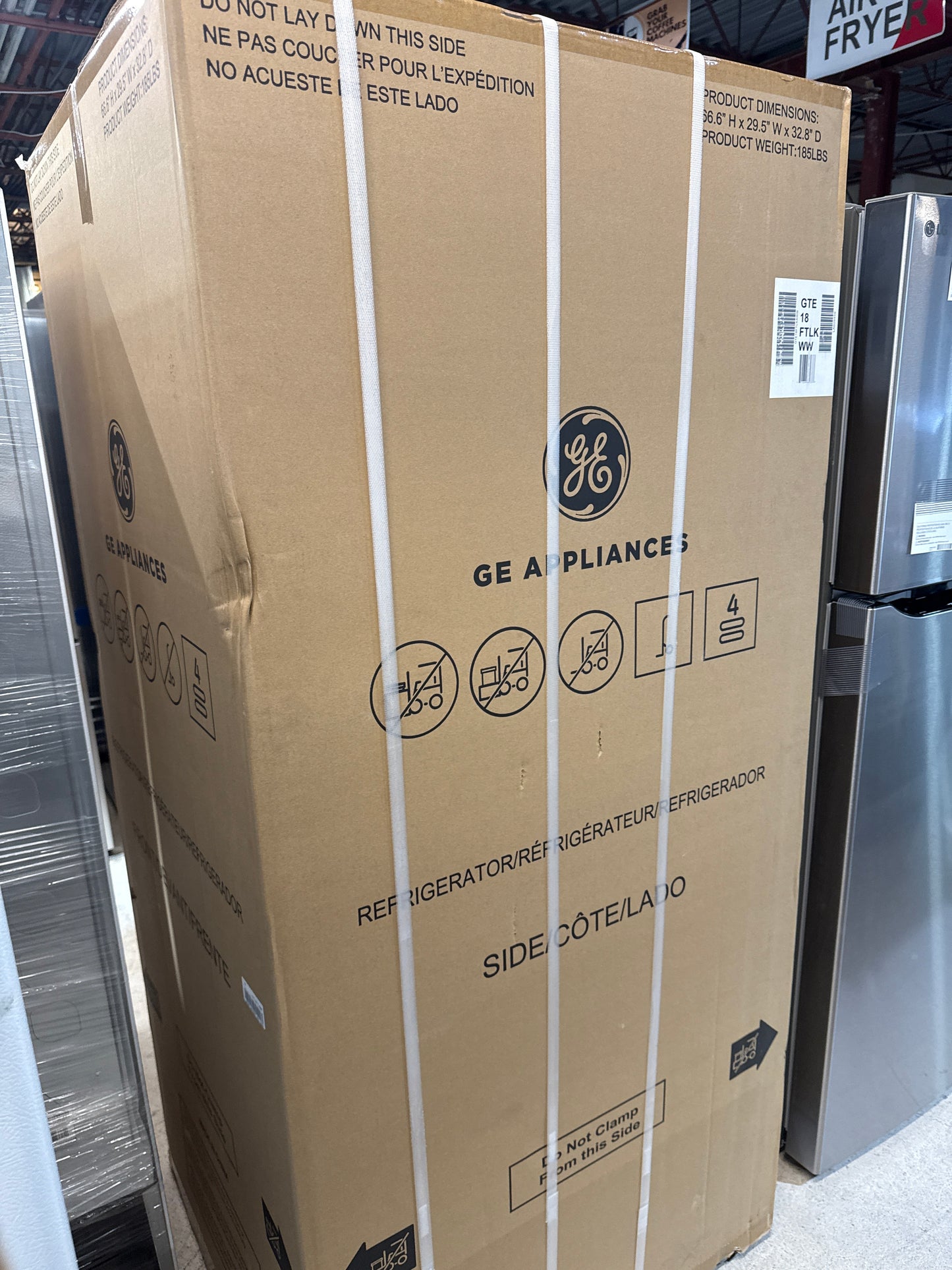 GE GTE18FTLKWW Top Freezer Refrigerator, 30 inch Width, ENERGY STAR Certified, 18 cu. ft. Capacity, White color