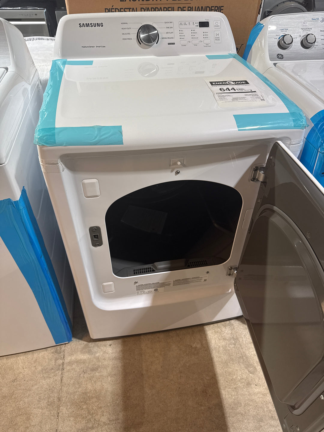 Samsung DVE45T3200W - DVE45T3200W/AC Electric Dryer, 7.2 cu. ft. Dryer Capacity, 7 Dry Cycles, 4 Temperature Settings, Vented, White colour