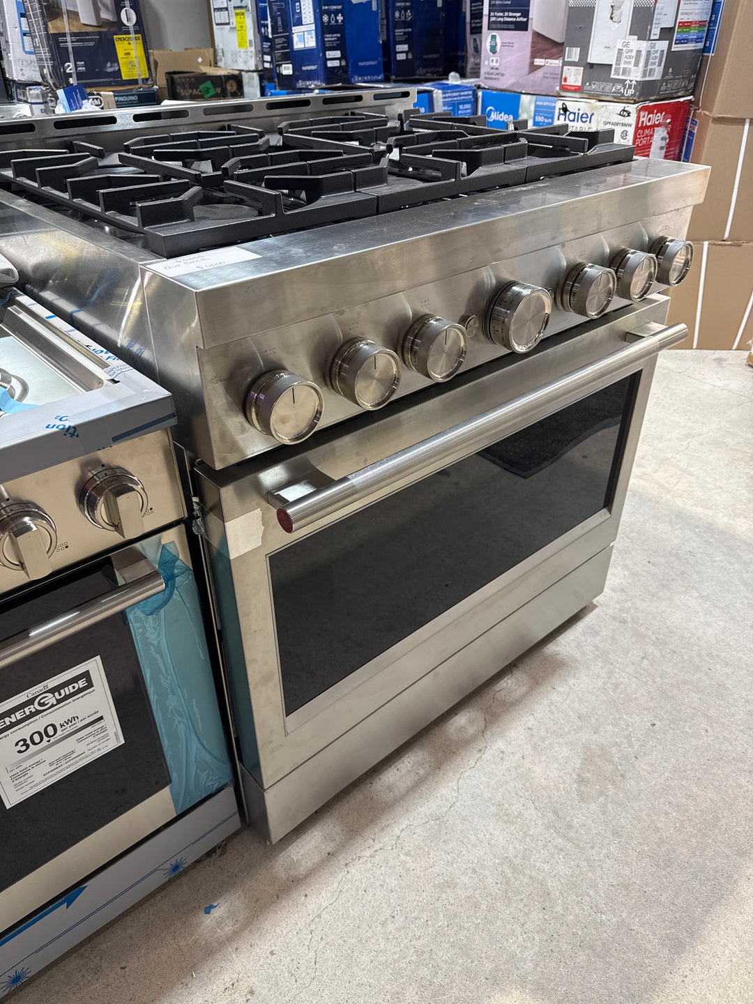 KitchenAid KFGS936SSS Gas Range, 5.1 cu. ft. Capacity, 36 inch Exterior Width, Self Clean, True Convection, 6 Burners, Air Fry, 20,000 BTU Highest Burner, Stainless Steel colour, Even-Heat™