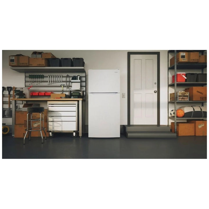 Frigidaire FFHT1814YW Top Freezer Refrigerator, 30 inch Width, 18.2 cu. ft. Capacity, White colour
