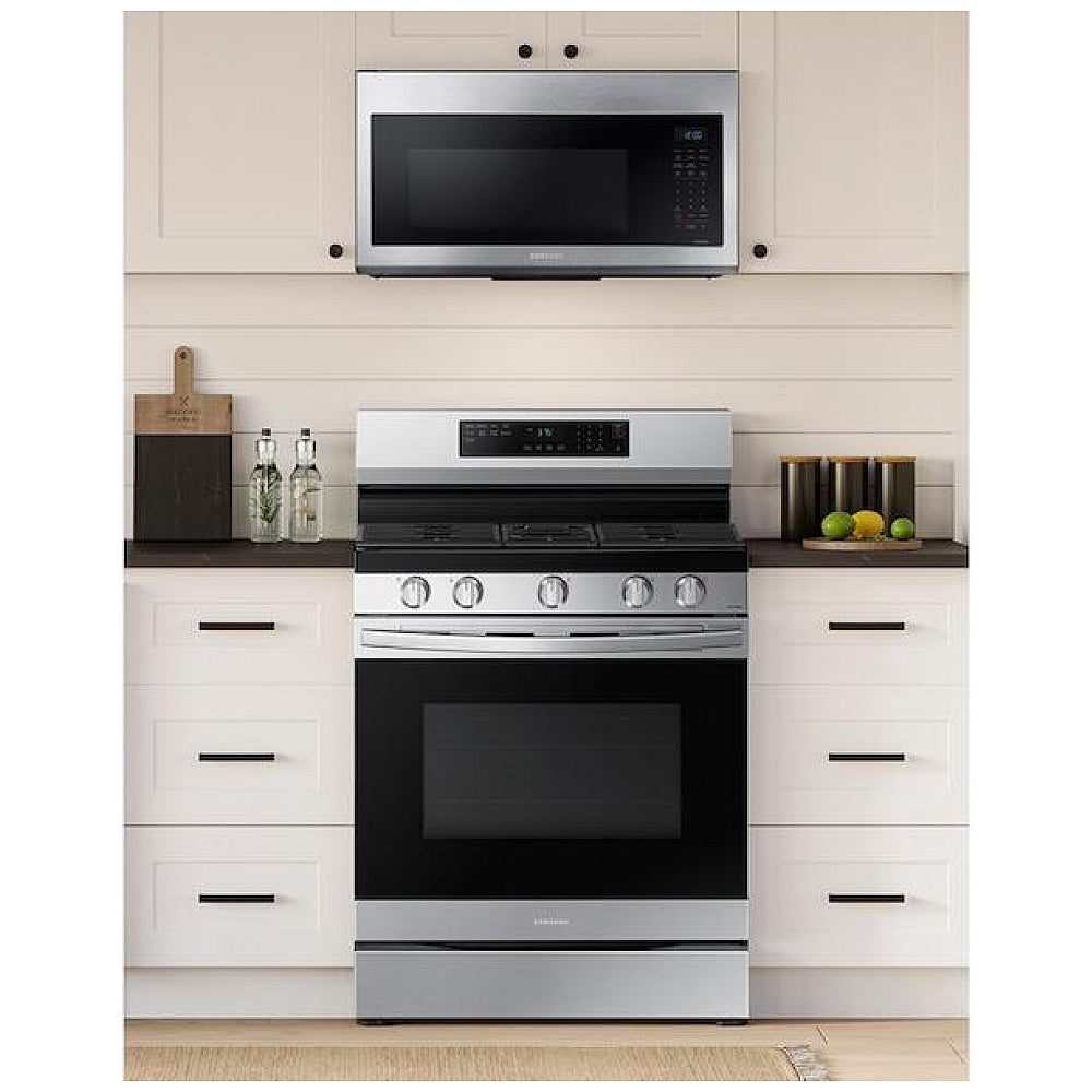 Samsung NX60A6511SS - NX60A6511SS/AA Gas Range, 6 cu. ft. Capacity, 30 inch Exterior Width, Self Clean, Convection, 5 Burners, Storage Drawer, Yes, 18,000 BTU Highest Burner, Stainless Steel colour, SmartThings™ Aluminum Griddle