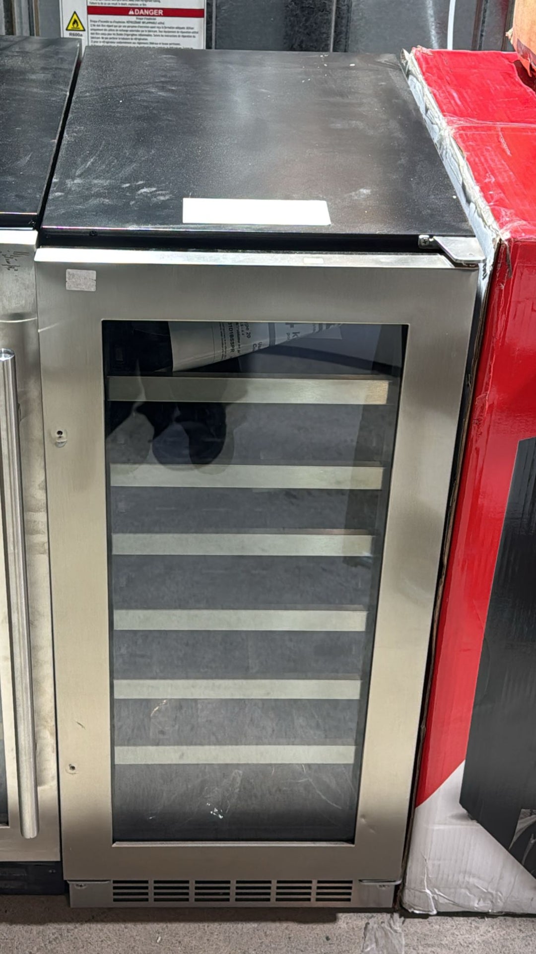 Tuscany – 15” Single Zone Wine Cellar SKU: DWC031D1BSSPR Open Box