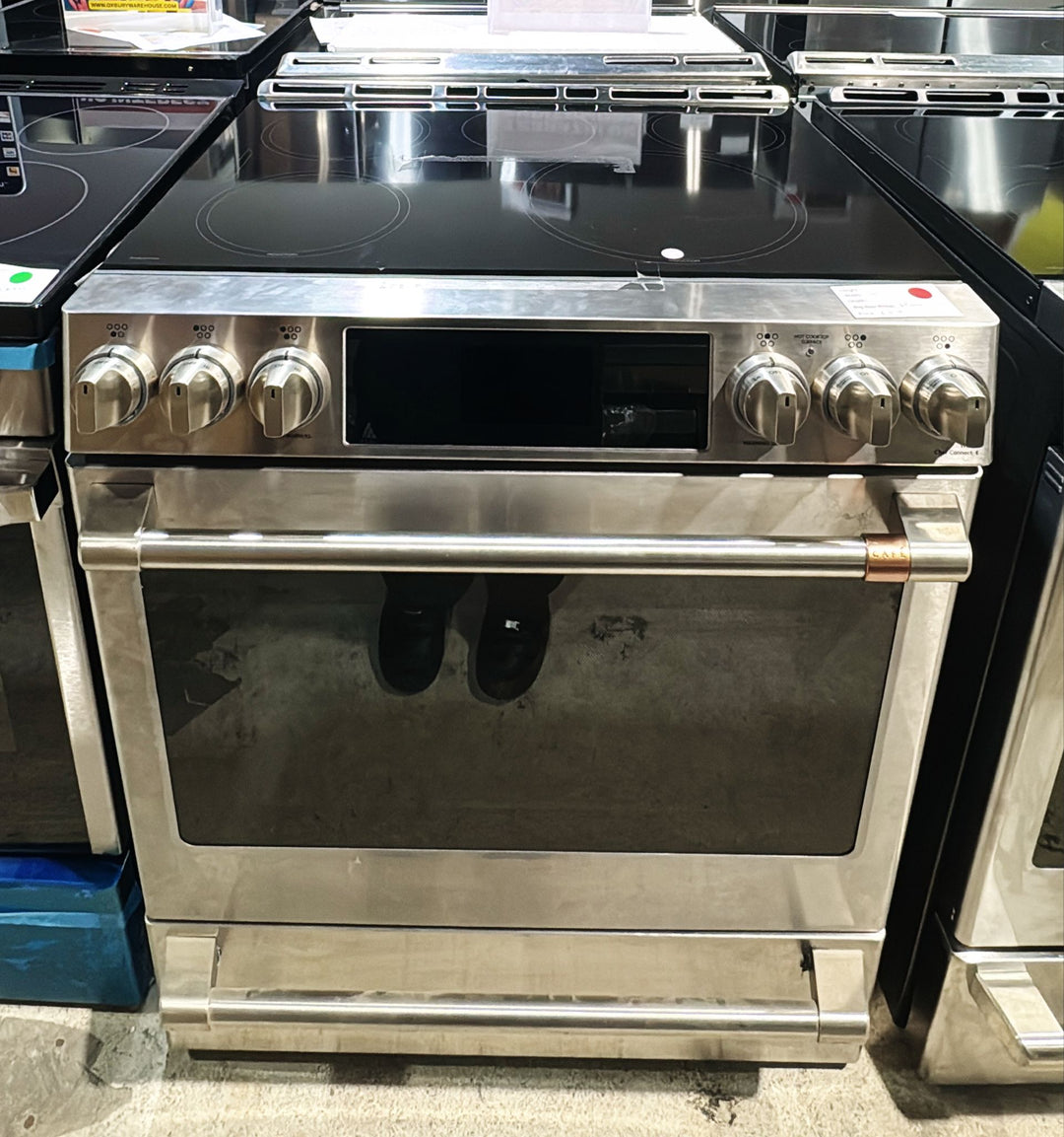Cafe CCHS900P2MS1 Induction Range, 5.7 cu. ft., Capacity, 30 inch Exterior Width, Self Clean, True Convection, 5 Burners, Warming Drawer, Air Fry, 3,700 Watts Highest Burner Element, Stainless Steel color Telescopic Gliding Extension Rack, True European