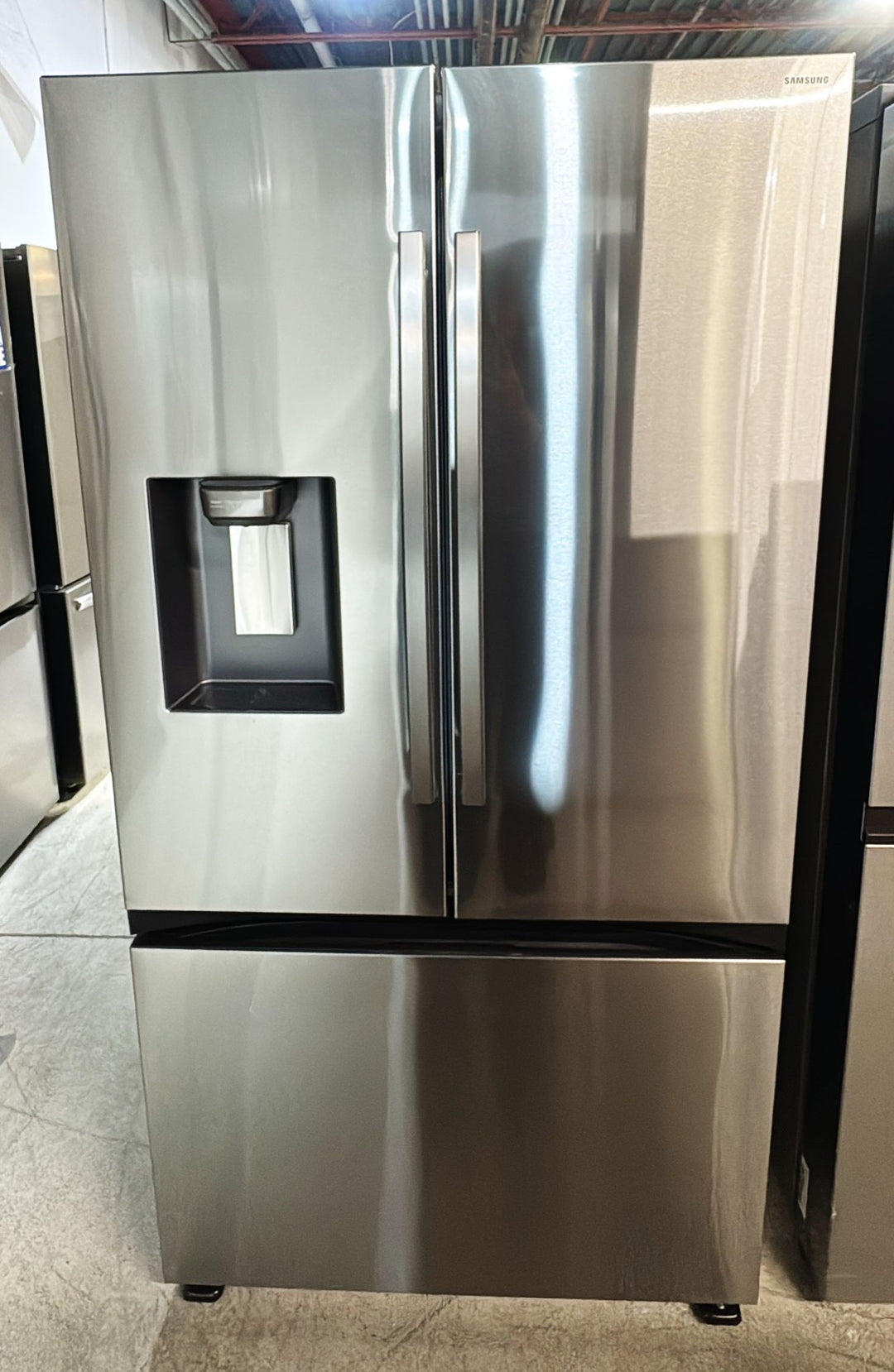 36" 3-Door French Door with Family Hub (RF32CG5900SR)