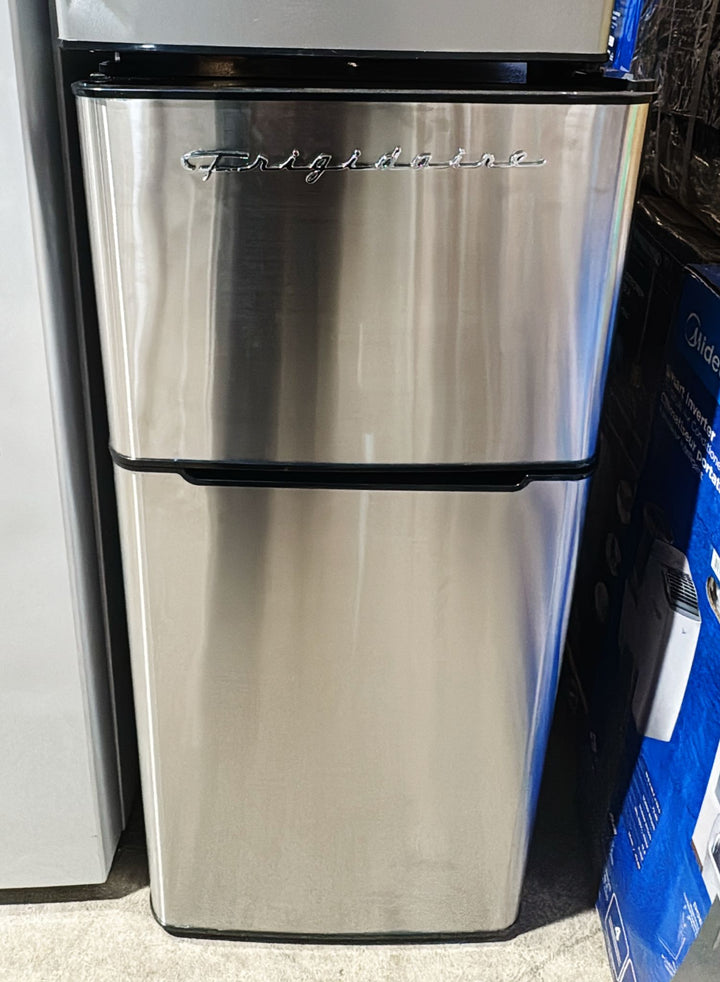 Frigidaire, 4.5 Cu. ft., 2 Door Compact Refrigerator-Chrome Trim, EFR451, Platinum