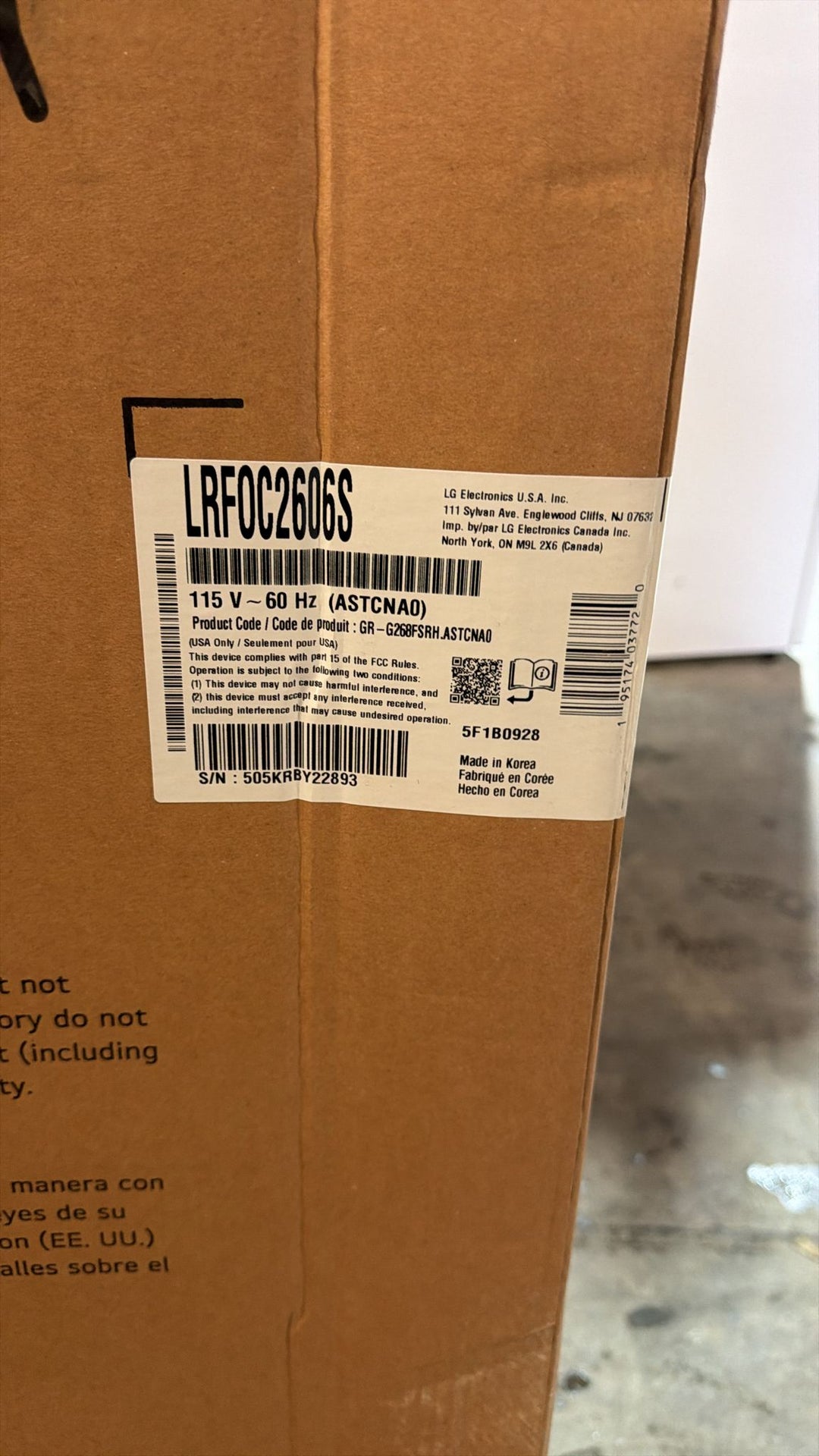 36" 26 cu.ft. InstaView® Counter-Depth MAX™ French 3-Door Refrigerator | Ice & Water Dispenser | Dual Ice Maker LRFOC2606S