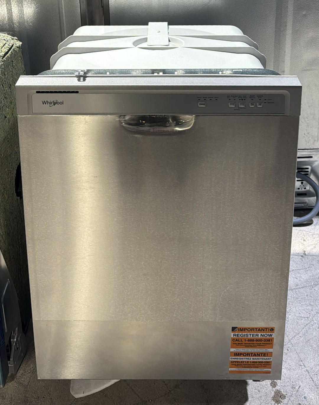 Whirlpool WDF341PAPM Dishwasher, 24 inch Exterior Width, 57 dB Decibel Level, Full Console, Plastic Interior, 4 Wash Cycles, 12 Capacity (Place Settings), 2 Loading Racks, Stainless Steel colour