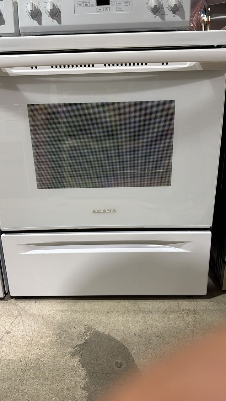 Amana YAER6603SFW6 30" Electric Range, 4.8 cu. ft., 4 Burners, Self-Clean, White