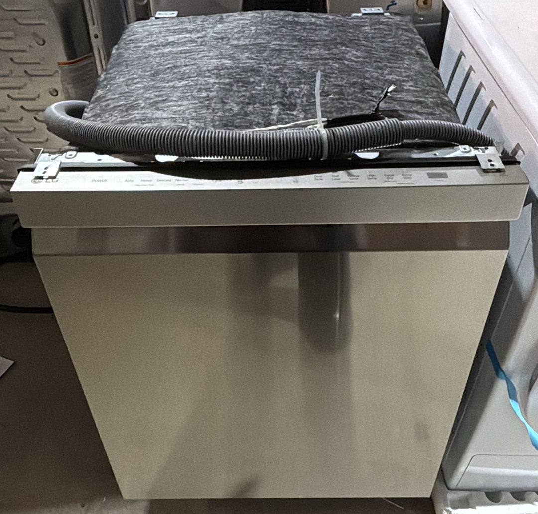 LG Electronics 24-inch W Top Control DishWasher with QuadWash, 3rd Rack and Dynamic Dry (LDPN454HT)