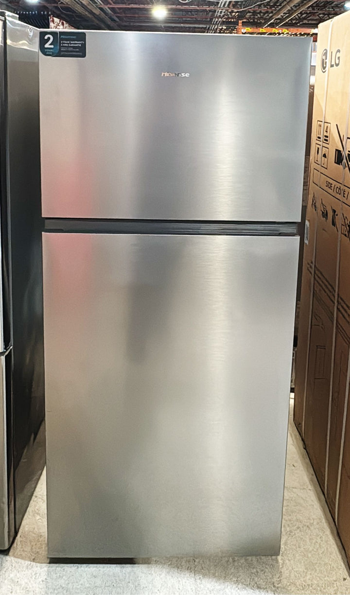 Hisense RT18A2FSD Top Freezer Refrigerator, 30 inch Width, 18 cu. ft. Capacity, ENERGY STAR Certified, Silver colour Precise Electronic Control