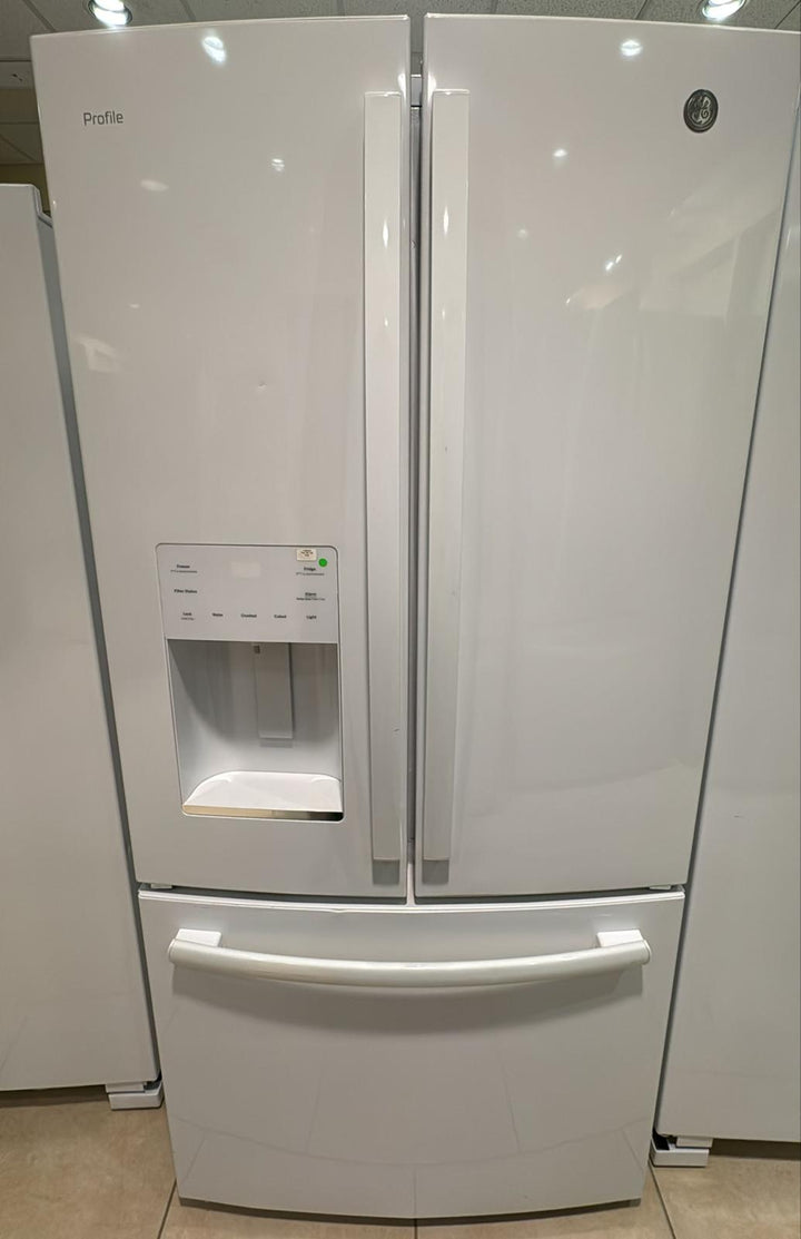 GE Profile PFE24HGLKWW French Door Refrigerator, 33" Width, ENERGY STAR Certified, 23.8 cu. ft. Capacity, White colour