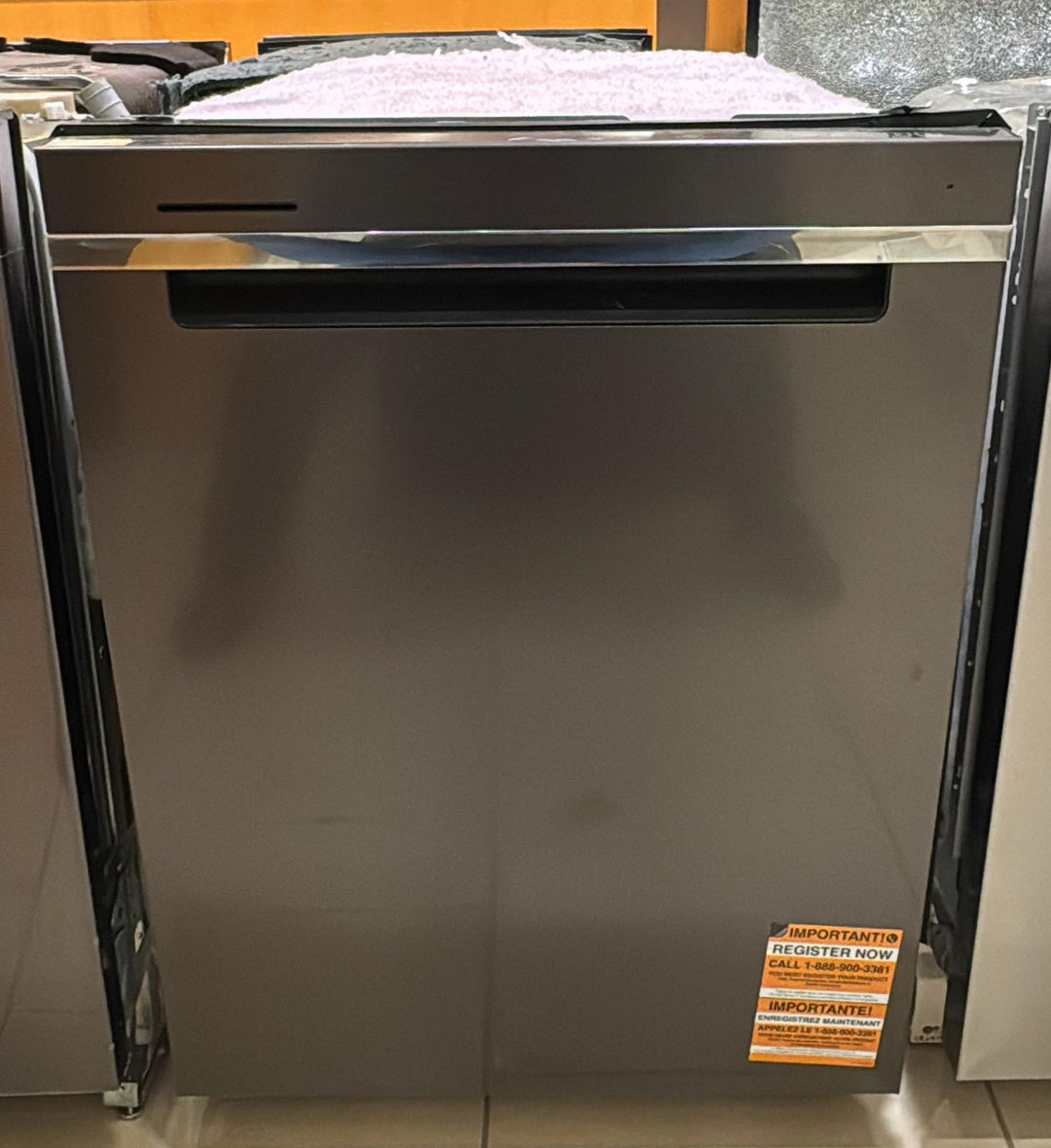 Whirlpool WDTA50SAKV Dishwasher, 24 inch Exterior Width, 47 dB Decibel Level, Fully Integrated, Stainless Interior, 5 Wash Cycles, 13 Capacity (Place Settings), 3 Loading Racks, Black Stainless Steel colour