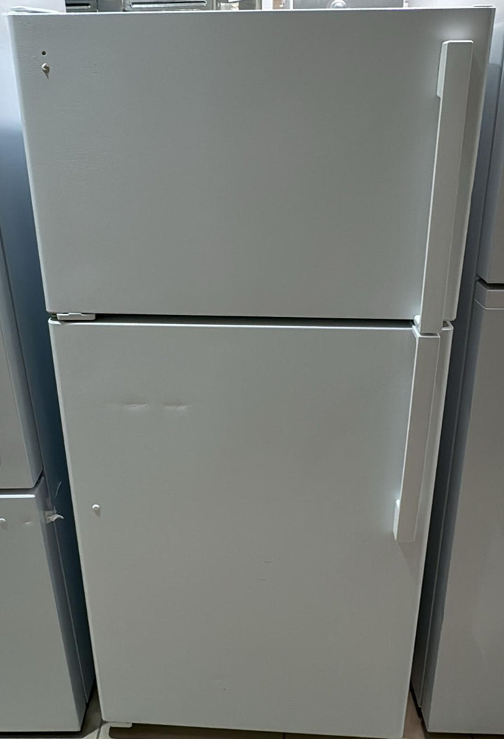 GE (GTE16DTNRWW) Top Freezer Refrigerator, 28" Width, ENERGY STAR Certified, White colour
