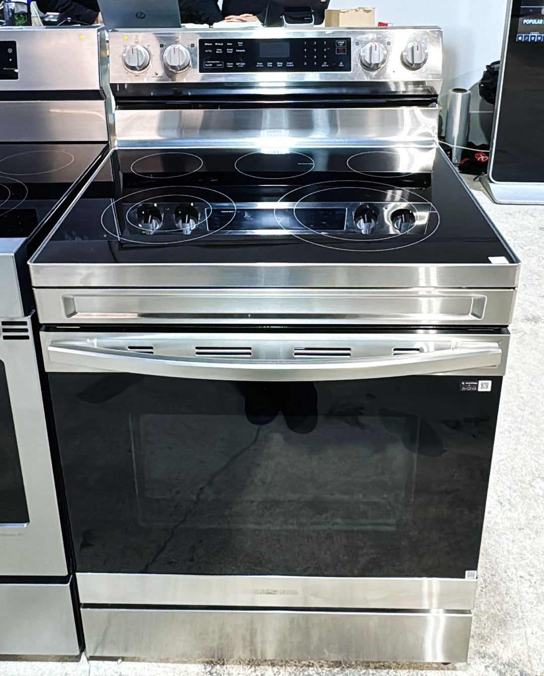 Samsung NE63A6511SS - NE63A6511SS/AC Electric Range, 6.3 cu. ft. Capacity, 30 inch Exterior Width, Convection, 5 Burners, Storage Drawer, Yes, Self Clean, 3,300 W Highest Element, Stainless Steel colour